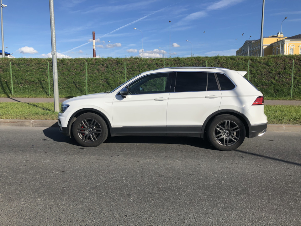 Отзыв о спортивных пружинах Vogtland 956180 с занижением -30мм Volkswagen Tiguan II 2.0 TSI 4motion Tiguan revo St1